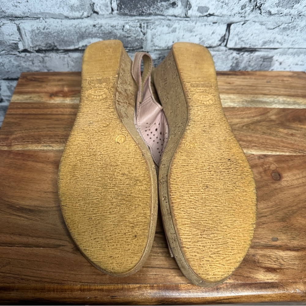 EUC Spring Step Women's Pink Perforated Wedges Size 11 US / 42 UK - Picture 11 of 14
